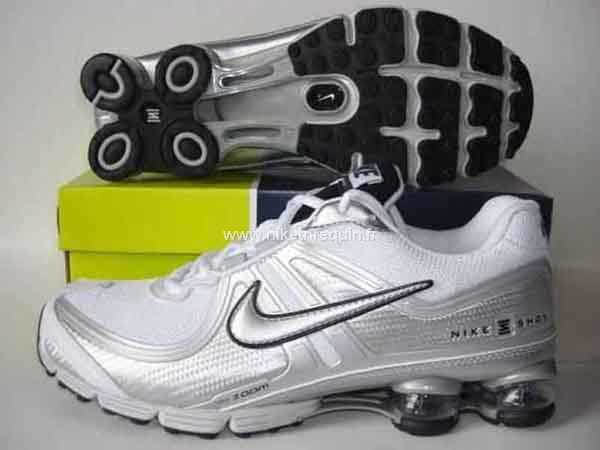 Nike Chaussures Shox R4 Blanc Argent